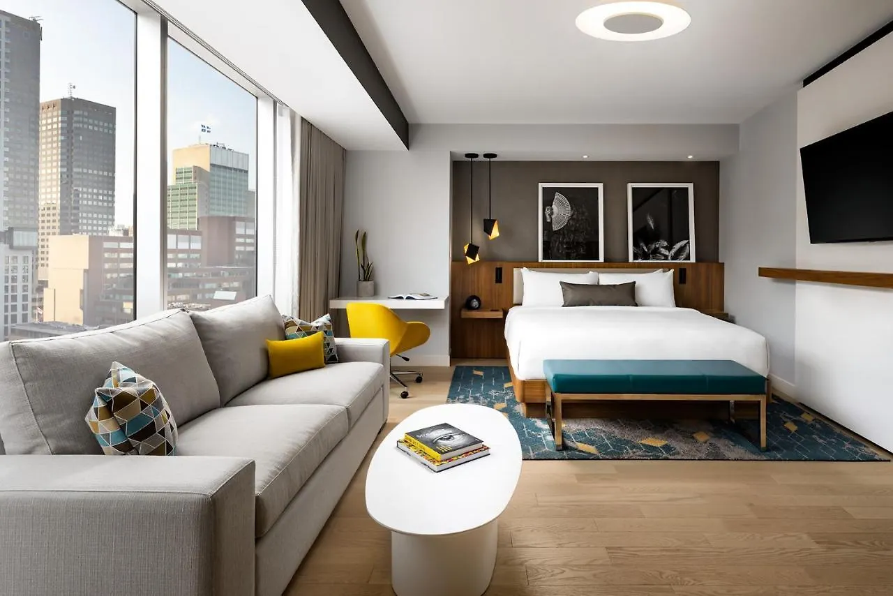 Humaniti Hotel Montreal, Autograph Collection 4*,