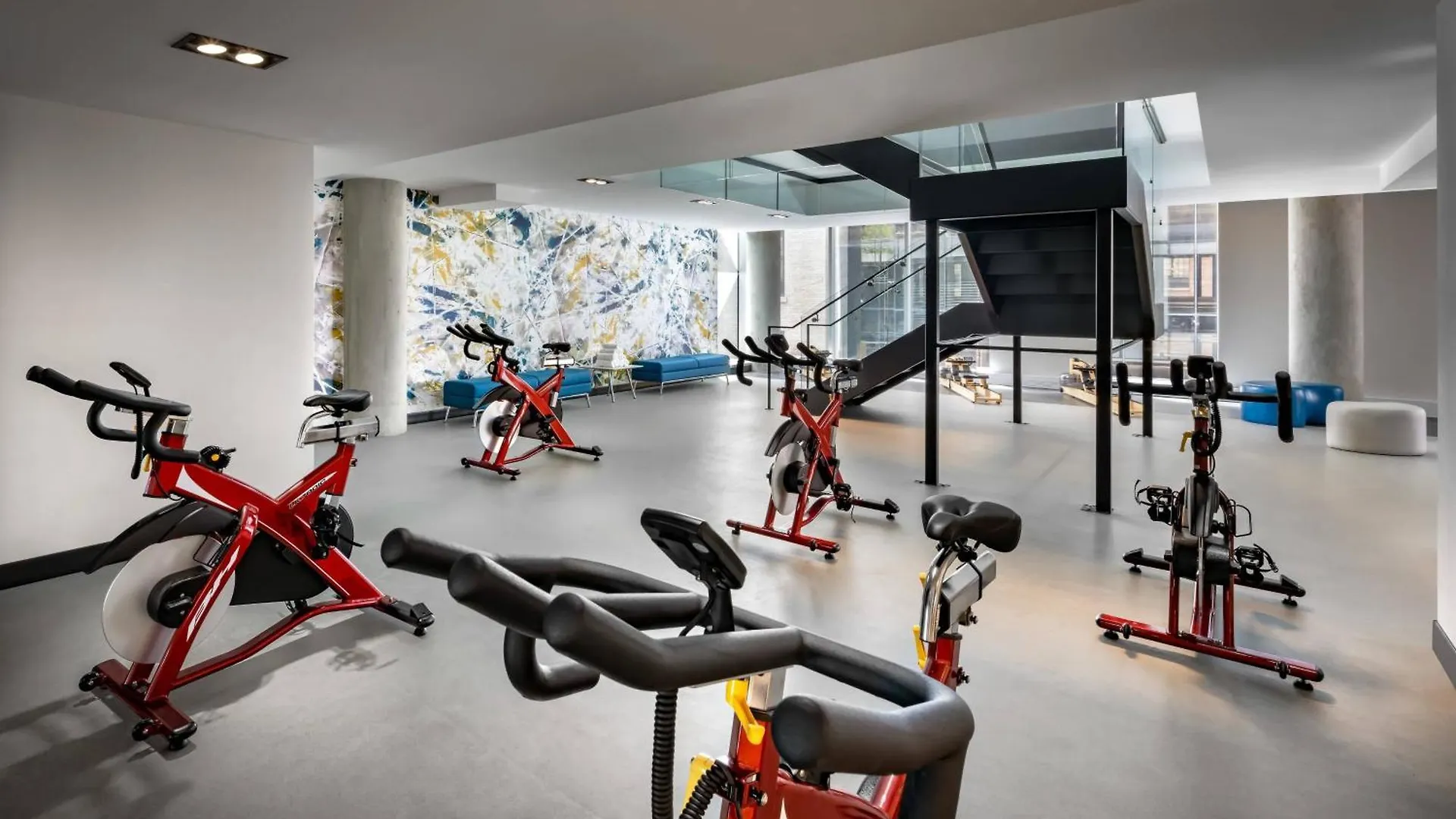 Humaniti Hotel Montreal, Autograph Collection